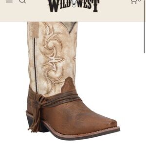 Girl cowgirl boots.